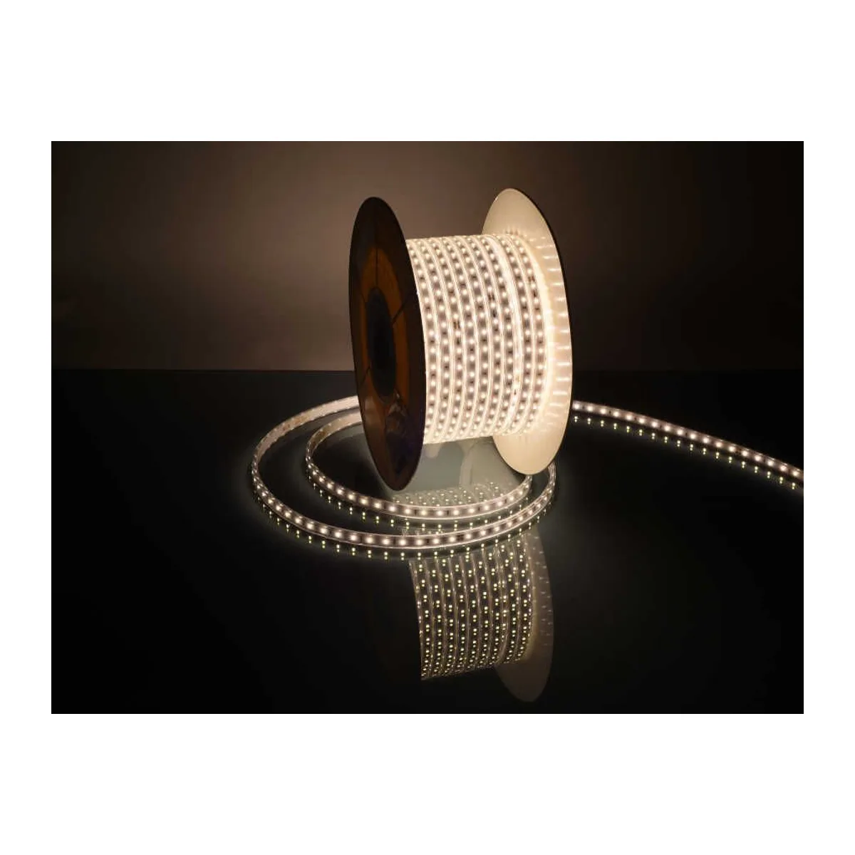 LE211 220 V İç/Dış Mekan Şerit LED (3000K)