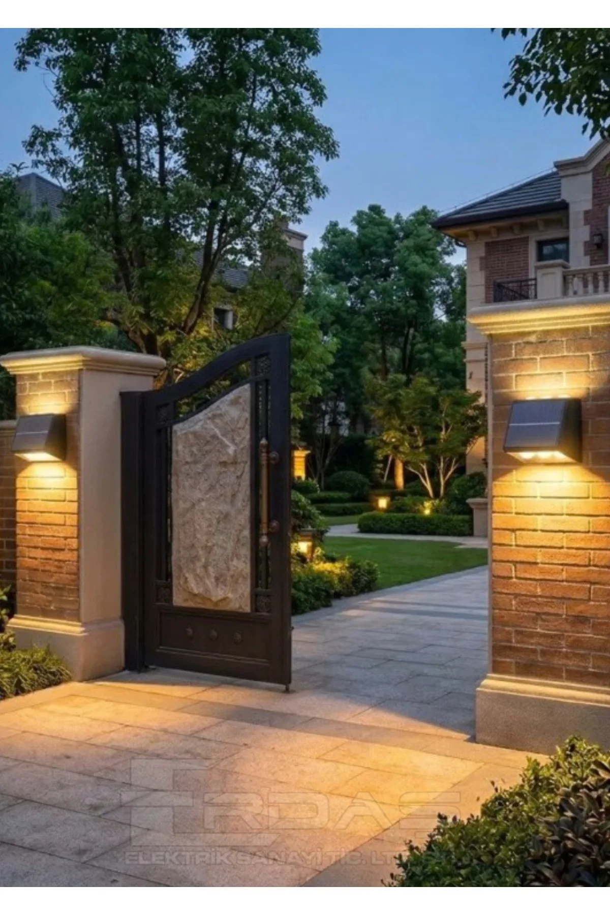 SOLAR LED BAHÇE ARMATÜRÜ ÇİFT YÖNLÜ