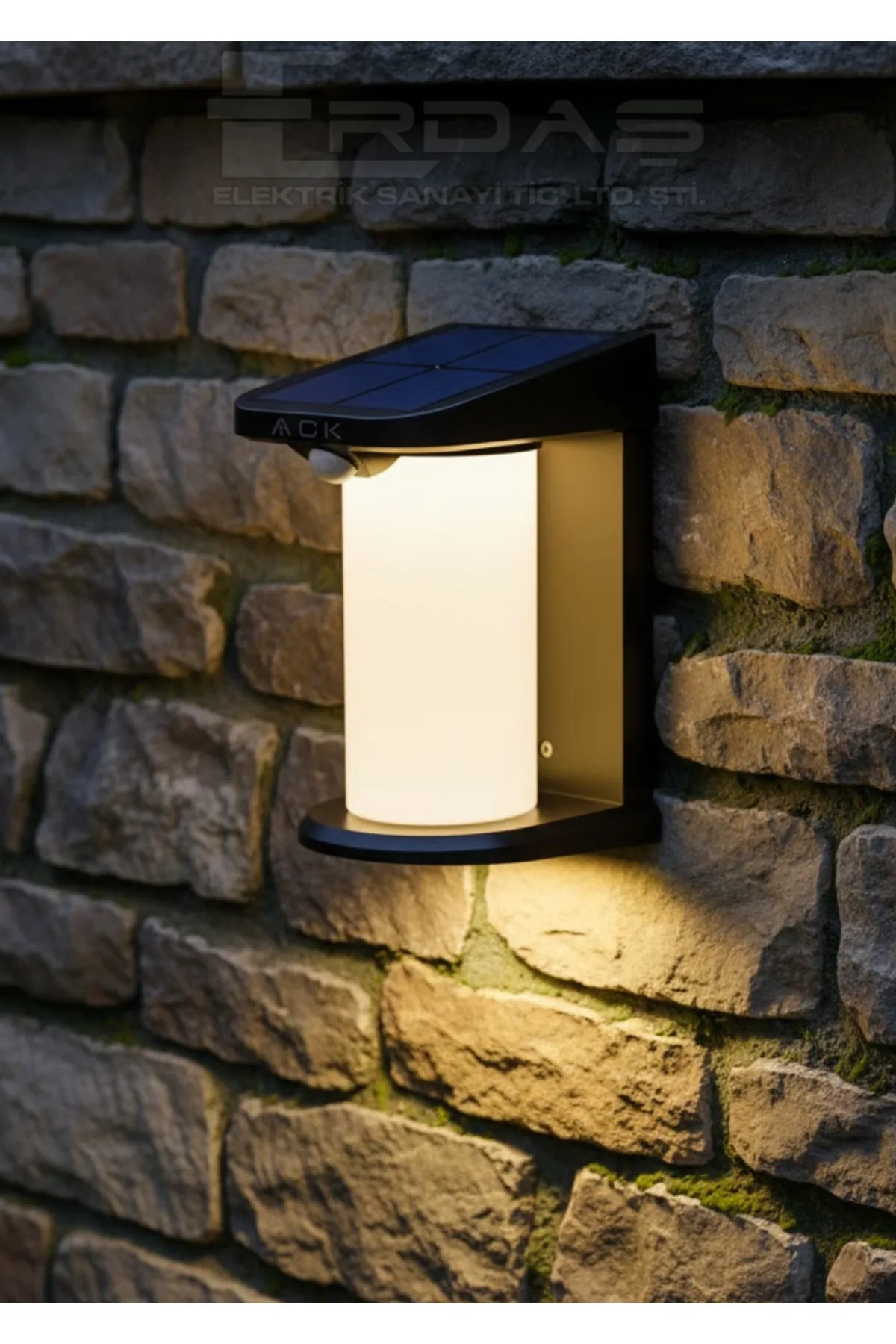 SOLAR LED DUVAR APLİĞİ